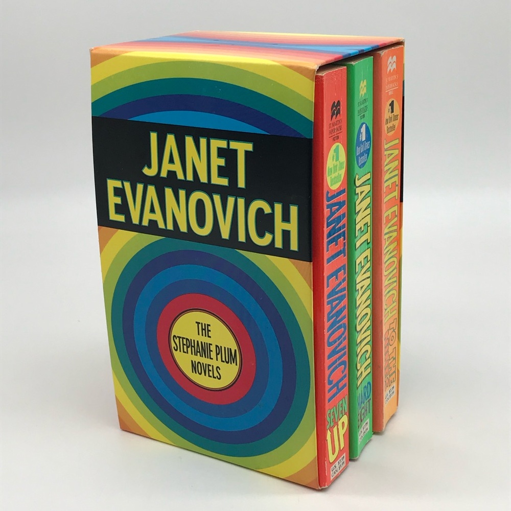 Janet Evanovich Stephanie Plum Novels Box Set Seven Eight and Nine
